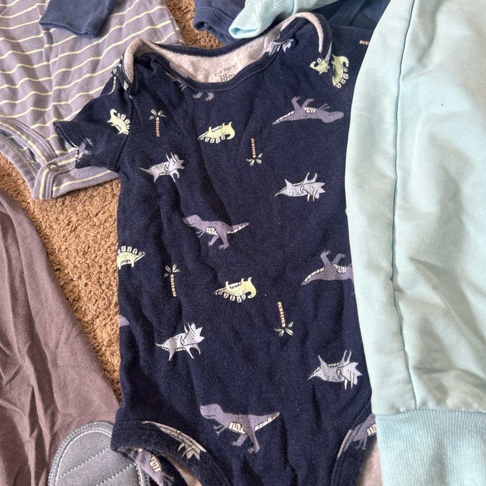 Bundle of Carters 12-18 months baby boys clothing lot easter bunny - Picture 7 of 8